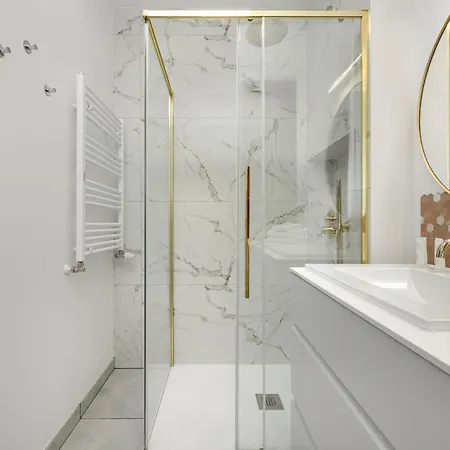 Michalczyka Stylish With Parking In The Center Of By Renters Wroclaw