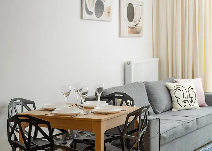 Michalczyka Stylish With Parking In The Center Of By Renters Breslavia